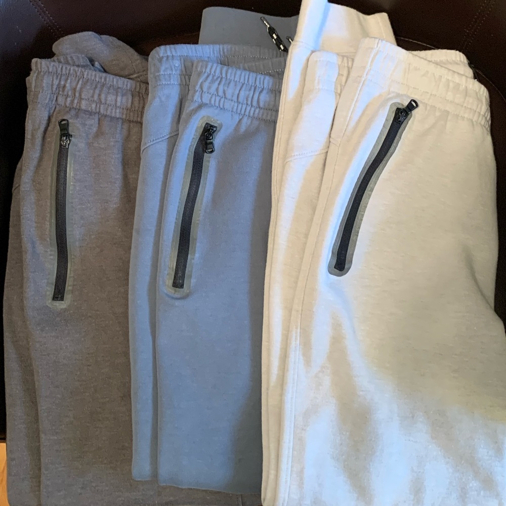 Bundle of Old Navy Active Dynamic Fleece Joggers size 10-12